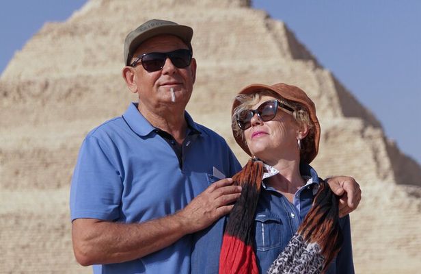 Day Tour to Memphis and Dahshur & Sakkara with Egyptian Lunch