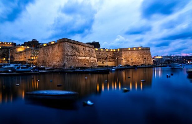 Malta Night Tour With a Private driver