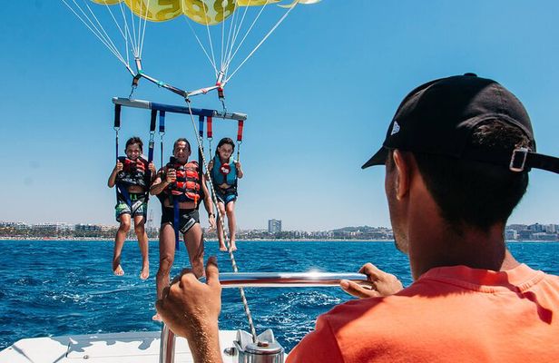 15 minutes Parasailing in Punta Cana