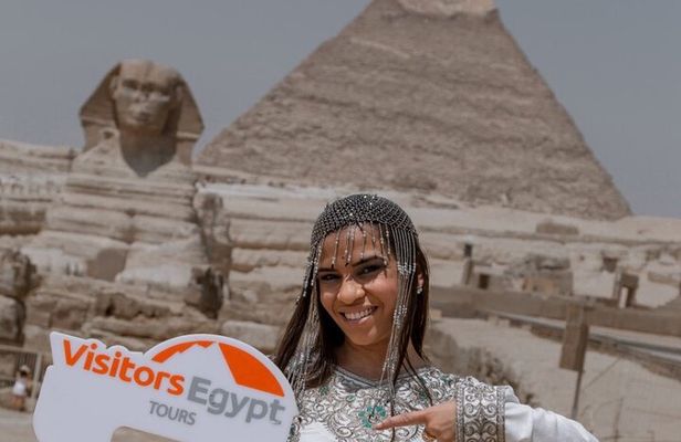 Private Tour at Giza Pyramids and Sphinx