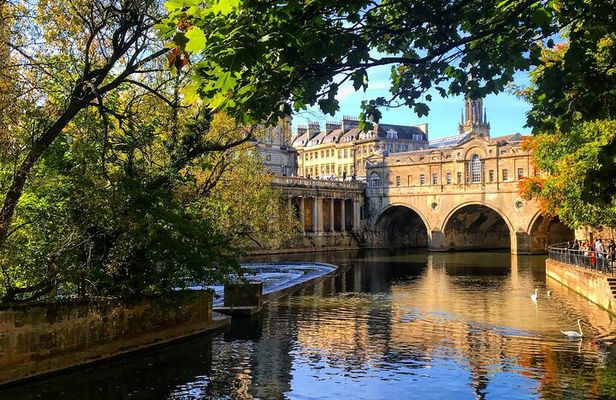 London to Bath: Private Sightseeing Trip & Photoshoot by Train