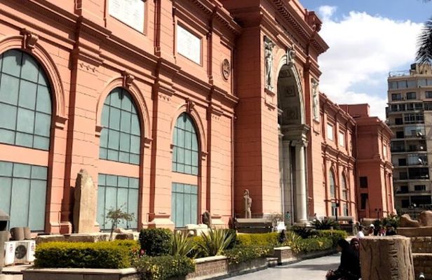 Day Trip To Egyptian Museum And Old Cairo