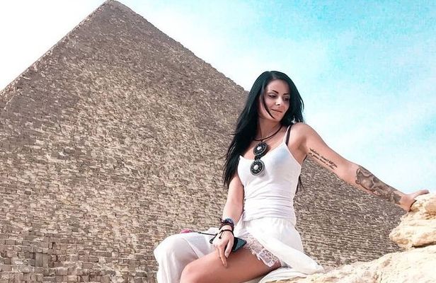 Pyramids, Sphinx, Egyptian Museum And khan El Khalili Day Tour