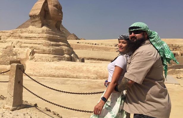 Private tour Giza pyramids and Nile dinner cruise from Giza and Cairo hotels