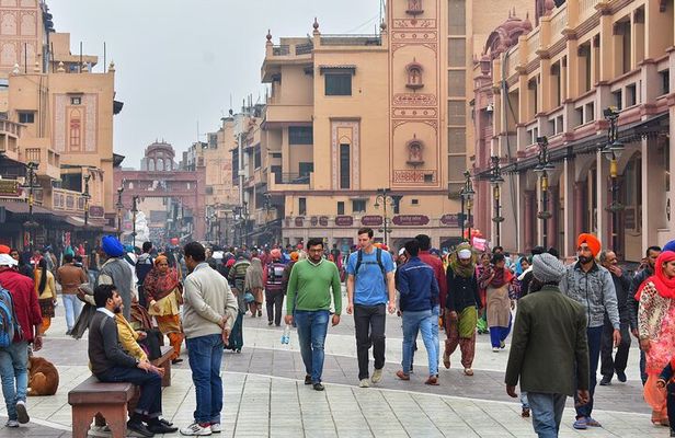 Amritsar: Golden Temples & Historic Sites Tour