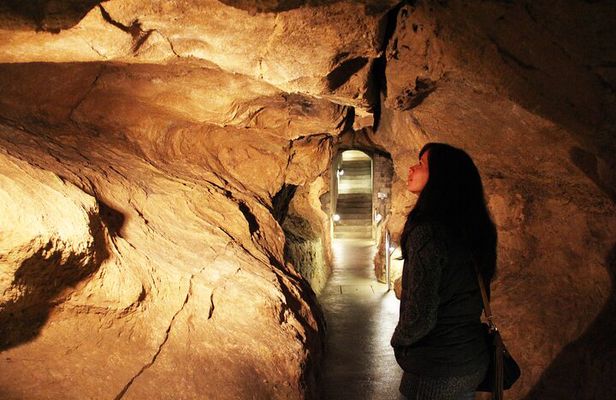 Private Cave Walking Tour in Budapest