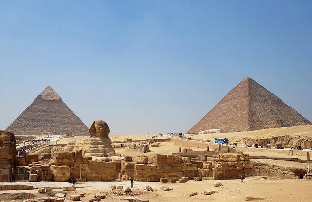 Full day tour pyramids of Giza, Saqqara and Memphis