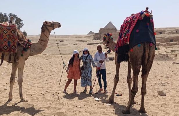 Private Tour Giza pyramids , Sphinx and Egyptian museum with Lunch