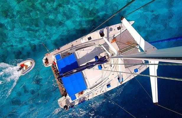 Private Catamaran Cruise to Ile aux Cerf from Pointe Jerome
