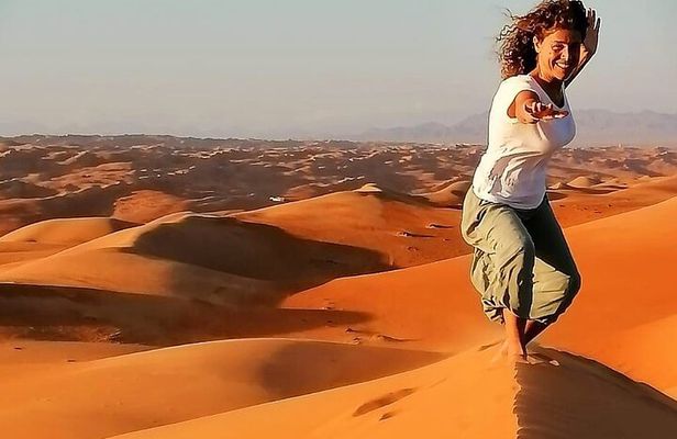 Full-Day Private Wahiba Sands Desert and Wadi Bani Khalid Tour
