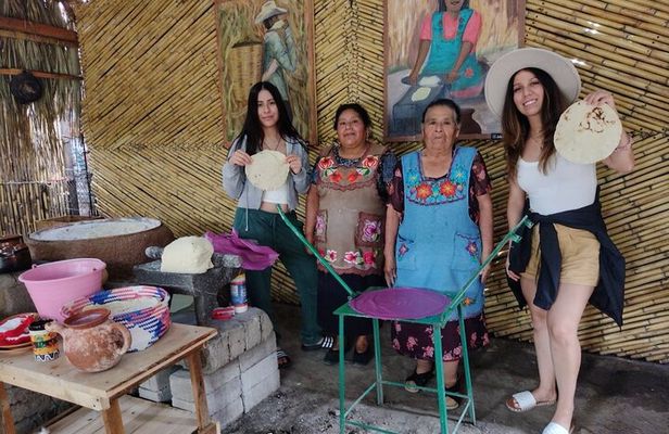a day in the life of a Zapotec village