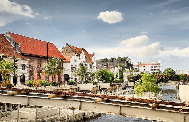 Jakarta’s Old Batavia Trail