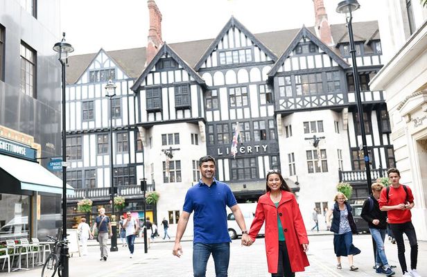 Private London Shopping Tour with a Local Guide Tailored to Your Interests