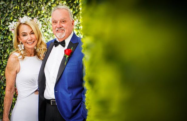 Las Vegas Wedding at The Little Vegas Chapel including Limousine Transportation