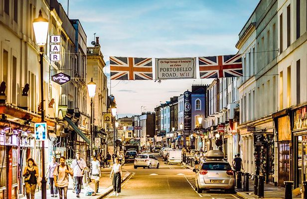 Private Custom London Tour with a Local: Highlights & Hidden Gems