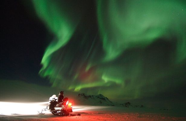 Snowmobile Photography Trip to the Aurora