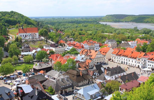 Kazimierz Dolny Small Group Tour from Warsaw with Lunch