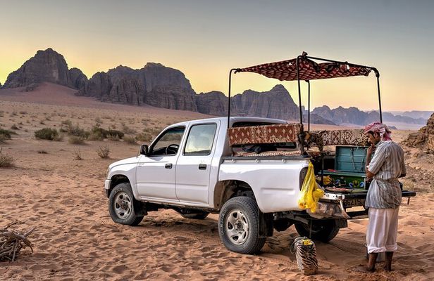 Full Day Jeep Tour in Wadi Rum Desert | Guide | 7 hours | lunch included
