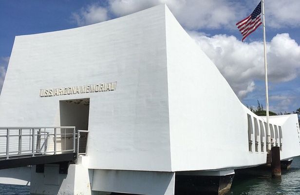 Private Pearl Harbor & North Shore tour (Se habla Español)