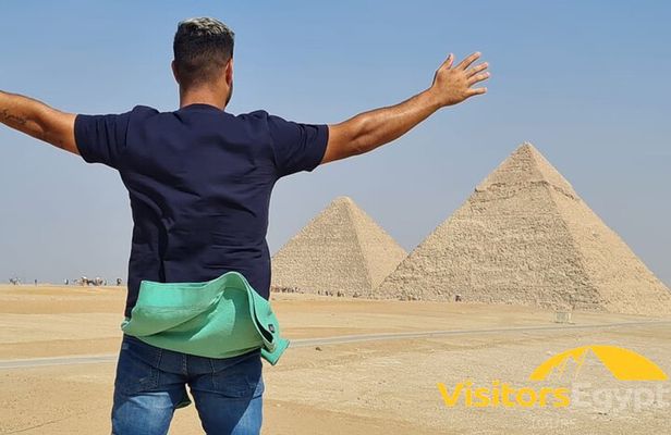 Private Tour at Pyramids of Giza and Sphinx