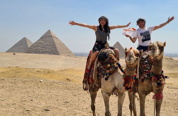 Day Tour at The Pyramids & The Egyptian Museum