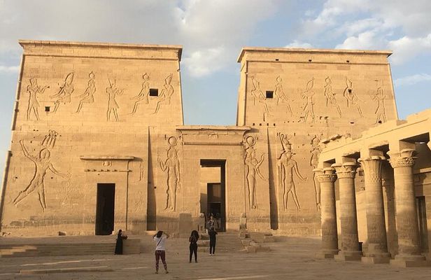 Private Half-Day Tour to the Philae Temple and High Dam in Aswan
