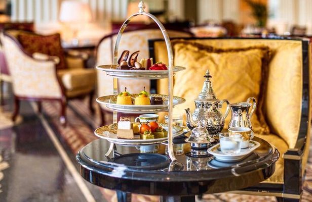 Palazzo Versace Dubai Afternoon Tea 
