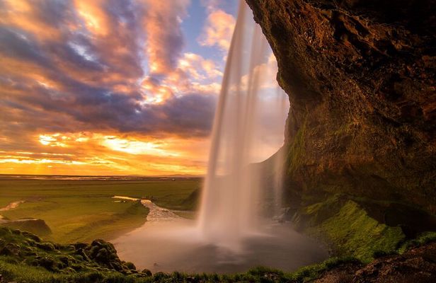 South Coast Sagas: Small Group Tour from Reykjavik