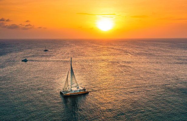 Aruba Sunset Sail with Open Bar