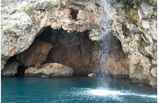 Antalya: Falez Cliffs & Waterfalls Boat Trip with Lunch