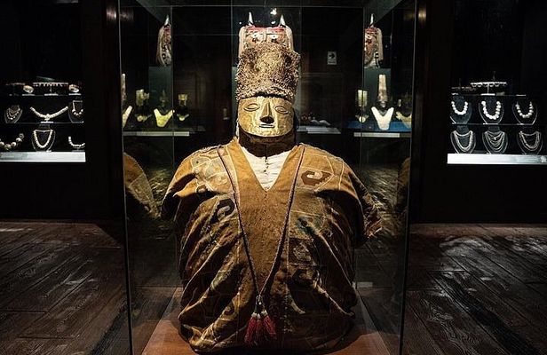 Larco Museum Tour & Gastronomic Experience with rountrip transfer
