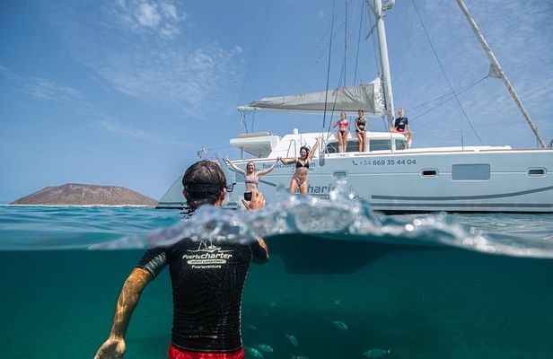 4-Hour Sailing Tour of Lobos Island from Fuerteventura