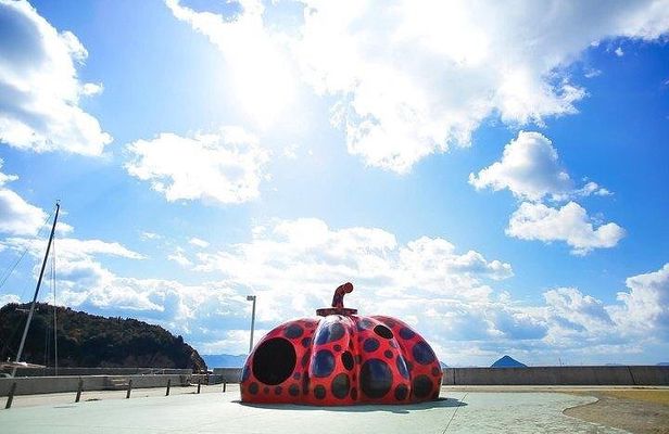 Naoshima Island 2 Days Tour from Osaka or Kyoto