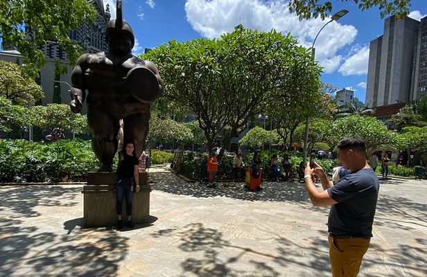 Walking tour downtown Medellín