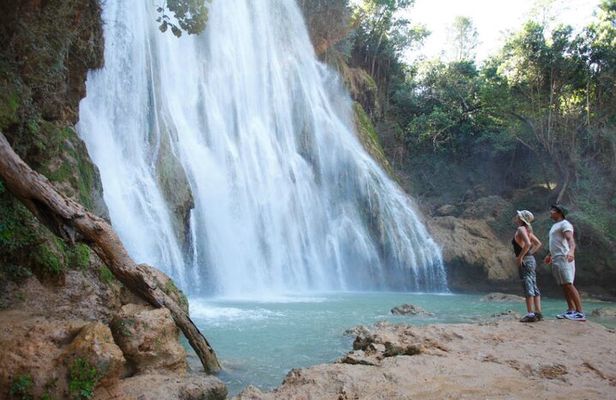 Half-Day Horseback Riding Tour in El Limón