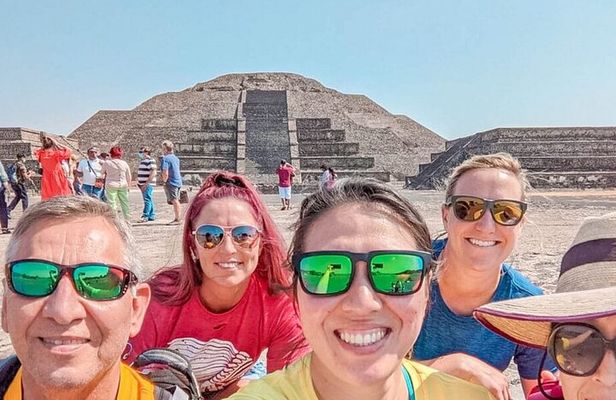 Private from Mexico City: Pyramids of Teotihuacan & Basilica of Guadalupe