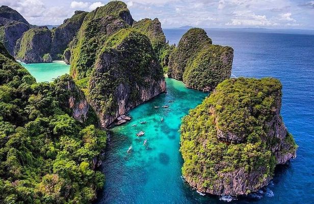 Private Phi Phi and Bamboo Islands Snorkeling Tour by Speedboat