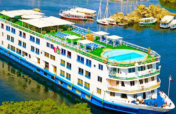 Marvelous 4 Days Nile Cruise Luxor, Aswan ,Abu Simbel & Train Tickets from Cairo
