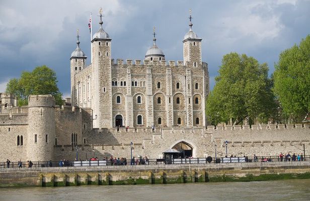 Ultimate Royal London: Tower of London & City of Westminster Tour