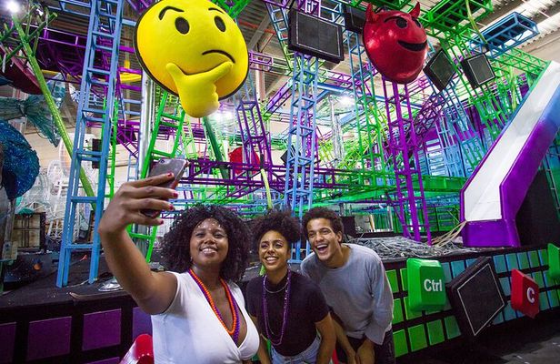 Cidade do Samba Behind-the-Scenes Carnival Tour in Rio de Janeiro
