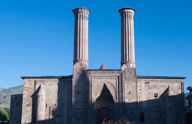 All-inclusive Private Guided Tour of Erzurum City