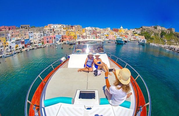Full-Day Boat Tour to Ischia and Procida from Naples