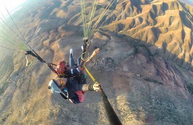 Paragliding flight in the High Atlas Marrakech