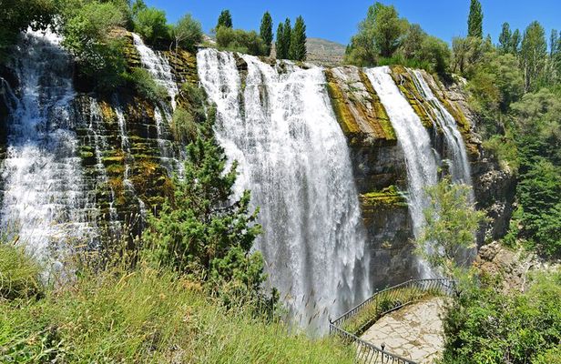 All-inclusive Private Guided 2-day Tour of Erzurum