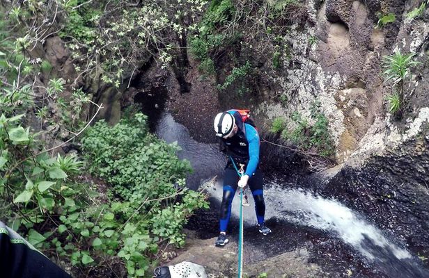 CANYONING aquatic and fun route in Gran Canaria