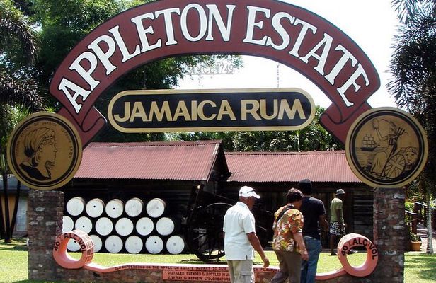 Appleton Rum Tour and Floyd’s Pelican Bar from Montego Bay Hotels and Villas