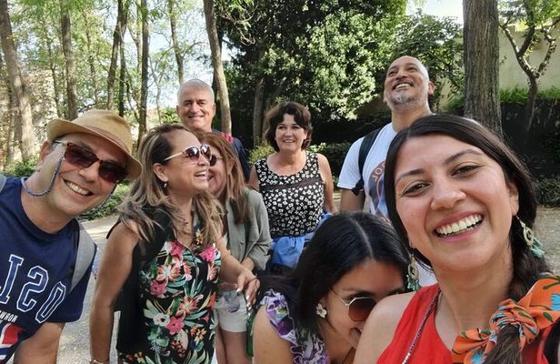 Besalu & 3 Medieval Towns Small Group Tour with Hotel Pick-Up