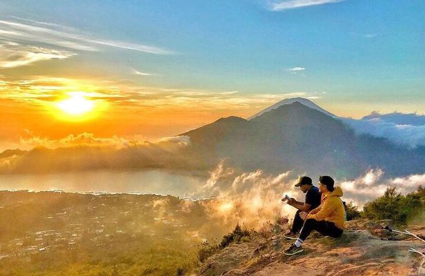 Sharing Mount Batur Sunrise Trekking Guide Pick Up and Drop Off