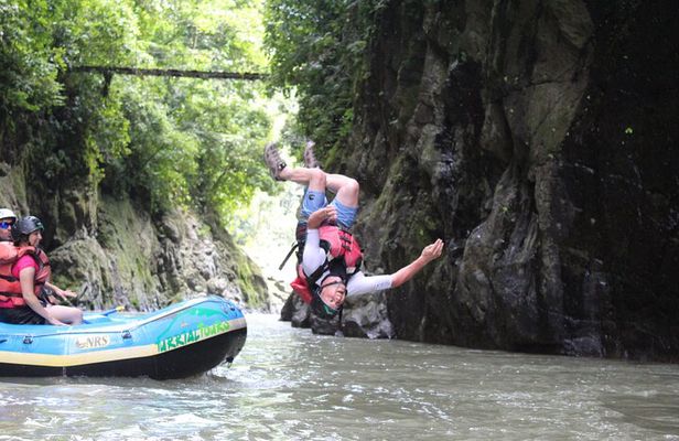 1 Day Rafting Pacuare River
