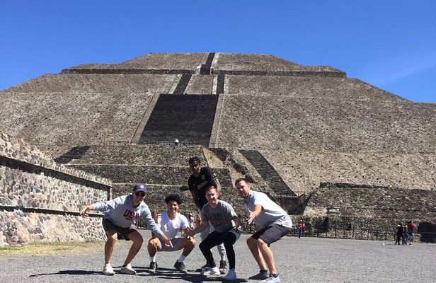 Tour Basilica de Guadalupe and Teotihuacan